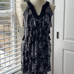 White House Black Market top XS (fits 0-4)